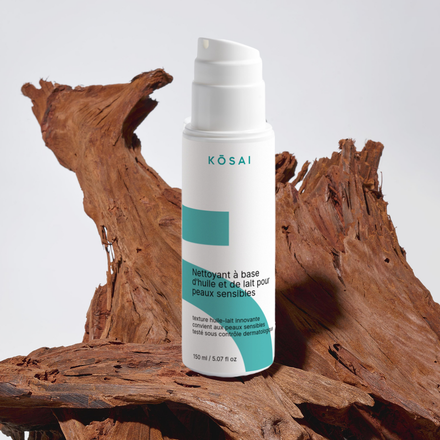Nettoyant à base d'huile et de lait pour peaux sensibles