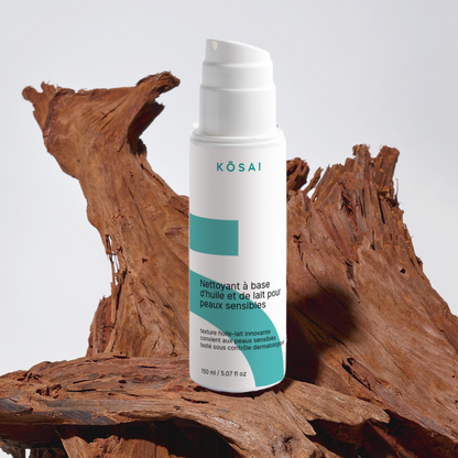 Nettoyant à base d'huile et de lait pour peaux sensibles